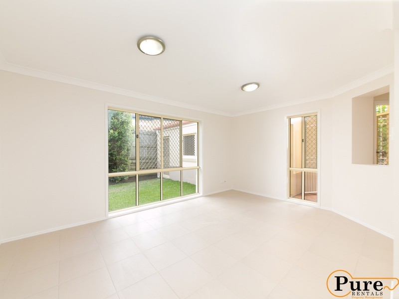 18 Pfeiffer Place, Mcdowall QLD 4053