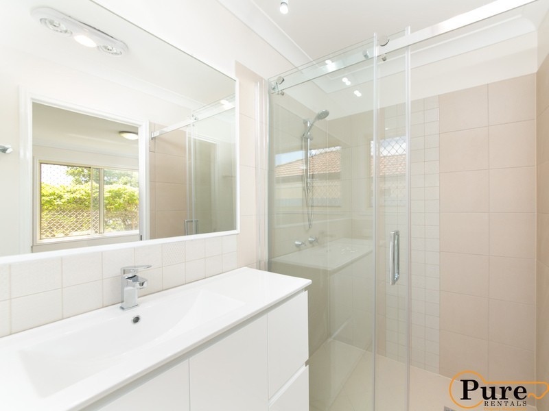 18 Pfeiffer Place, Mcdowall QLD 4053