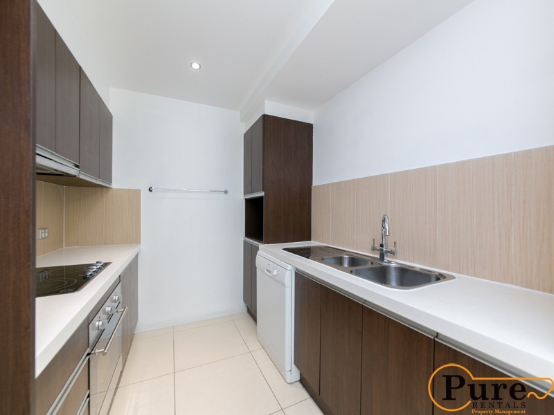 101/28 Dengate Lane, St Lucia QLD 4067