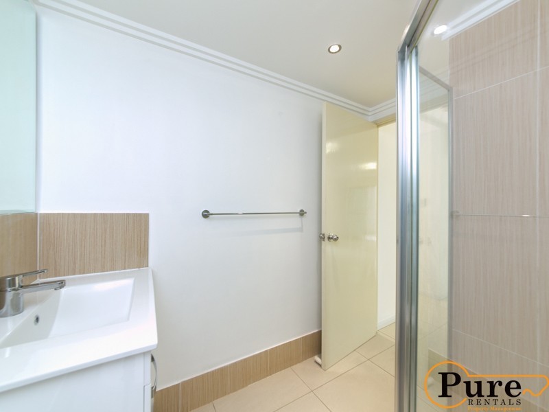 101/28 Dengate Lane, St Lucia QLD 4067