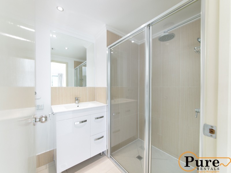 101/28 Dengate Lane, St Lucia QLD 4067