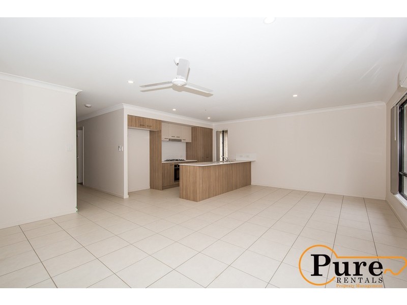 7 Mac Street, Bridgeman Downs QLD 4035