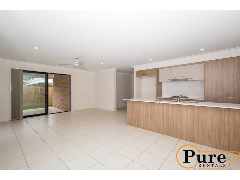 7 Mac Street, Bridgeman Downs QLD 4035