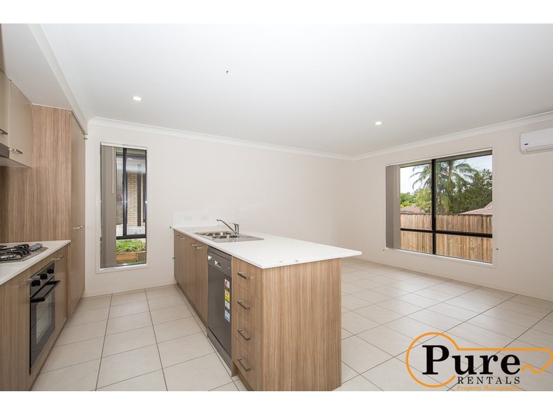 7 Mac Street, Bridgeman Downs QLD 4035