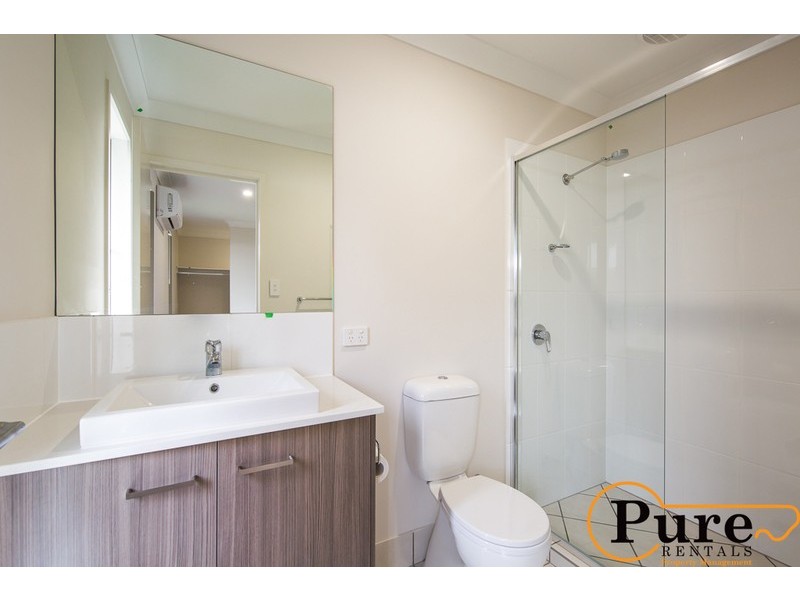 7 Mac Street, Bridgeman Downs QLD 4035