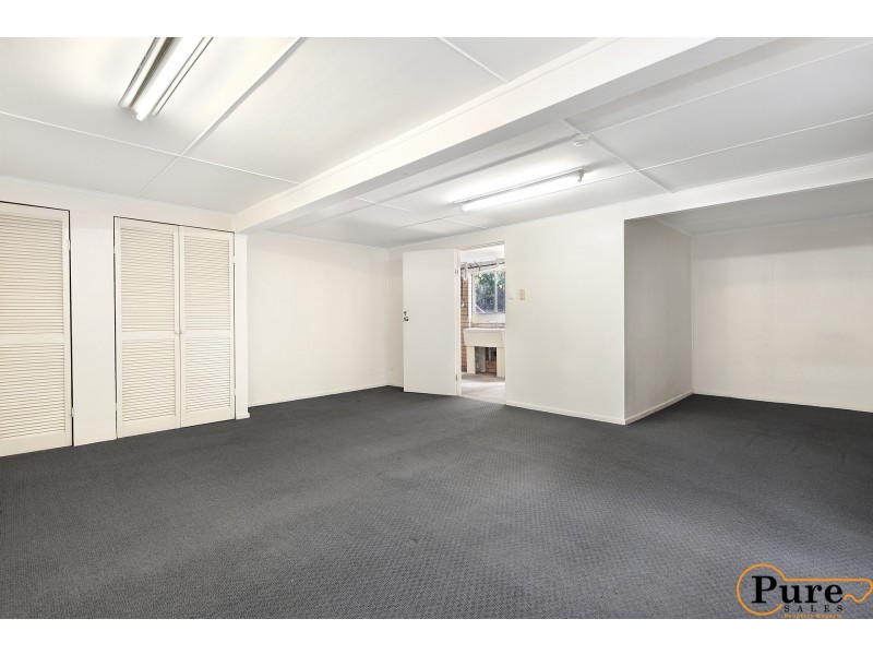 8 Ardisia Street, Arana Hills QLD 4054