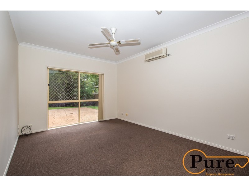 18 Arnold Palmer Drive, Parkwood QLD 4214