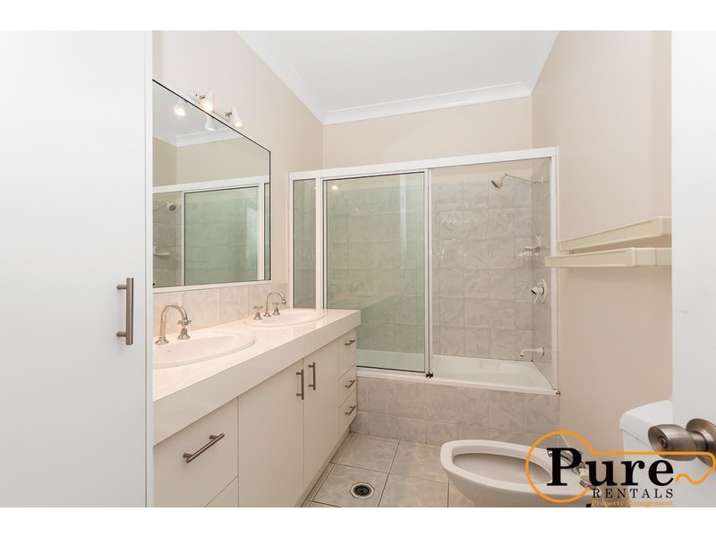 11 Sovereign Place, Boondall QLD 4034