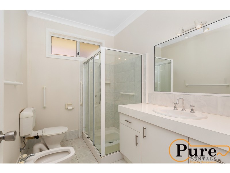 11 Sovereign Place, Boondall QLD 4034