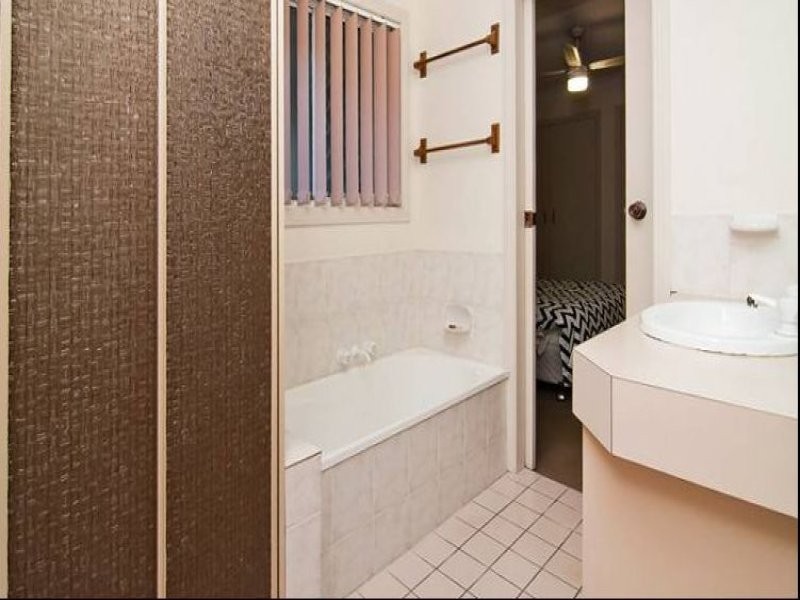 46 Oldbury Place, Forest Lake QLD 4078