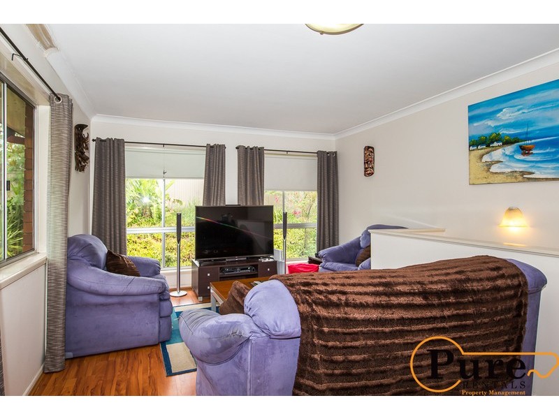 35 Barney Street, Arana Hills QLD 4054