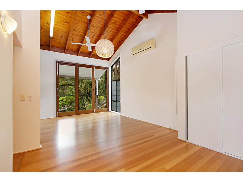 38 Nankoor Street, Chapel Hill QLD 4069