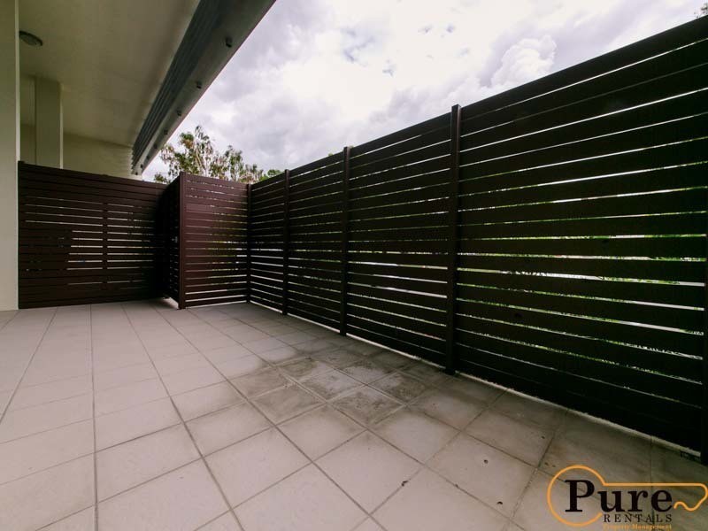 2/8 Belgrave Road, Indooroopilly QLD 4068