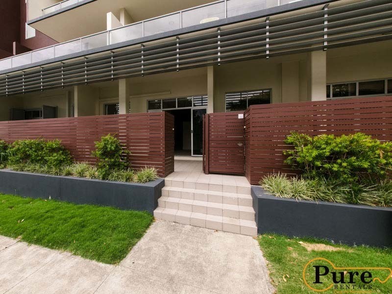 2/8 Belgrave Road, Indooroopilly QLD 4068