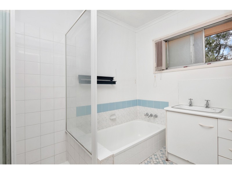 8 Ardisia Street, Arana Hills QLD 4054