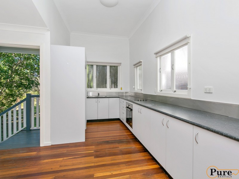 8 Elliott Street, Woolloongabba QLD 4102
