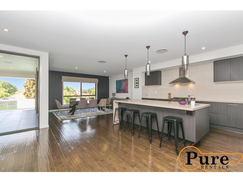 5 Paxton Street, Holland Park QLD 4121