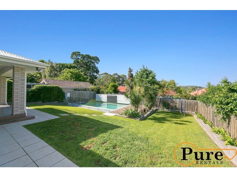 5 Paxton Street, Holland Park QLD 4121