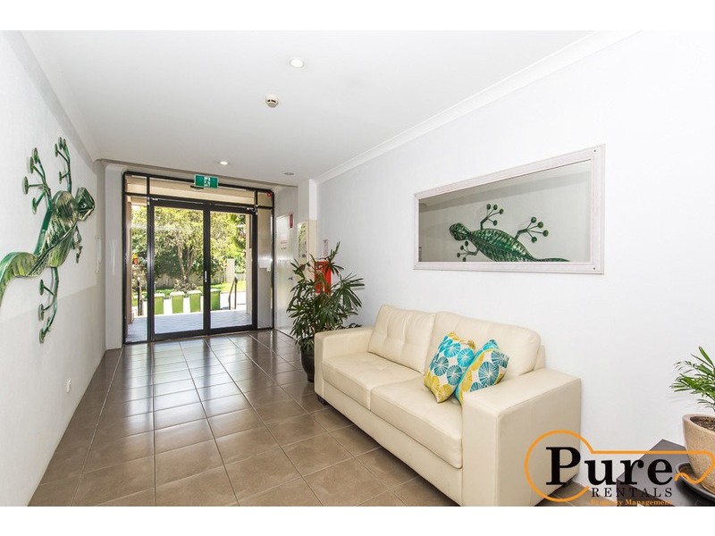 15/5 Rock Street, Scarborough QLD 4020