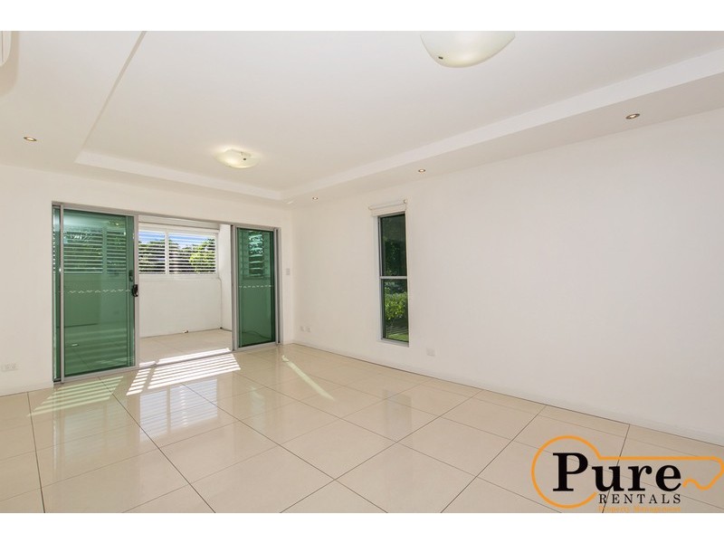 101/28 Dengate Lane, St Lucia QLD 4067