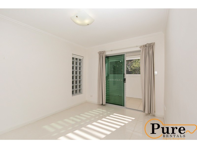 101/28 Dengate Lane, St Lucia QLD 4067