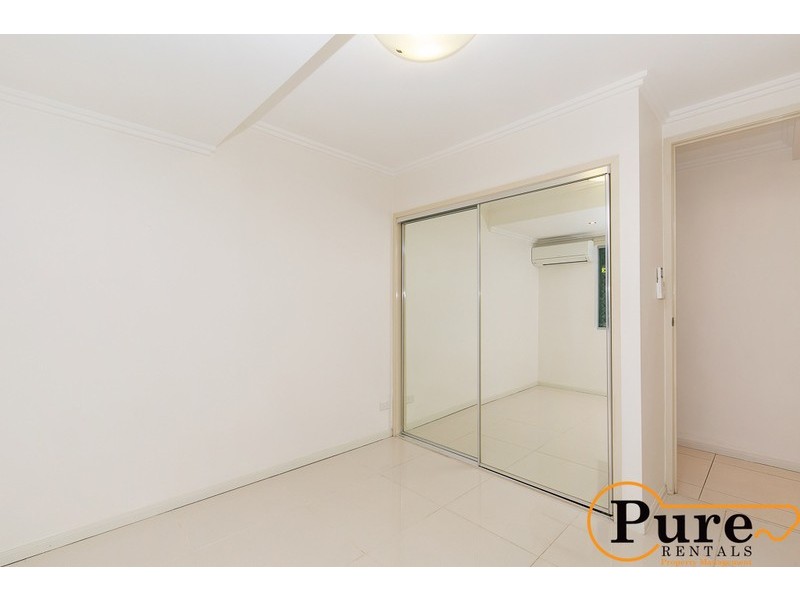 101/28 Dengate Lane, St Lucia QLD 4067