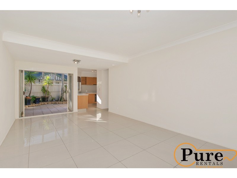 2/32 Sinclair Street, Kangaroo Point QLD 4169