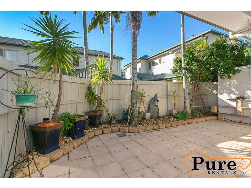 2/32 Sinclair Street, Kangaroo Point QLD 4169