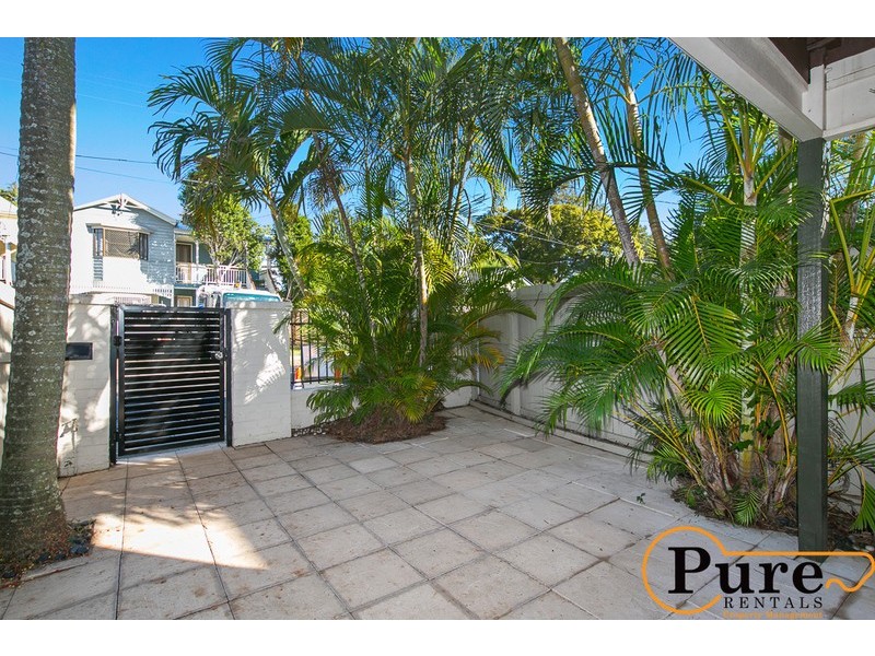 2/32 Sinclair Street, Kangaroo Point QLD 4169