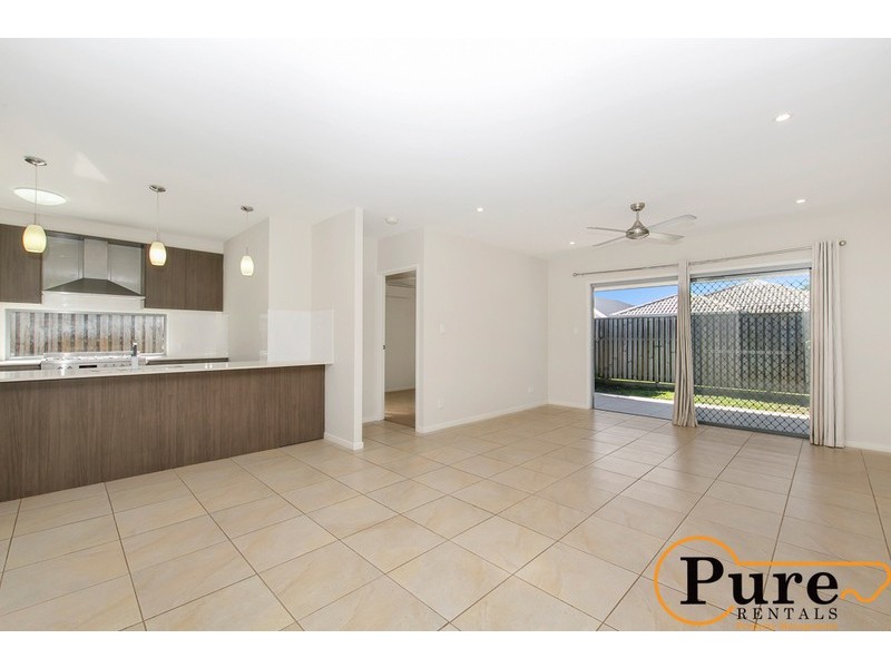 27 Windjana Crescent, Fitzgibbon QLD 4018