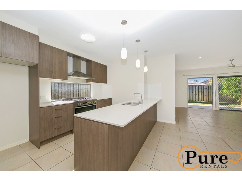 27 Windjana Crescent, Fitzgibbon QLD 4018