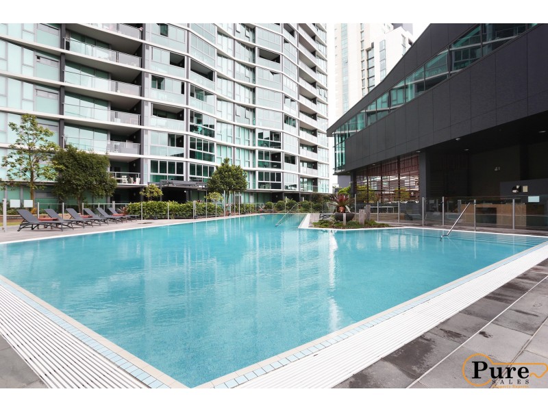 10910/8 Harbour Road, Hamilton QLD 4007