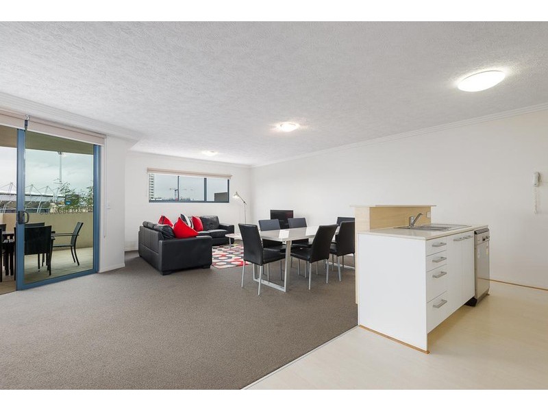 120/803 Stanley Street, Woolloongabba QLD 4102