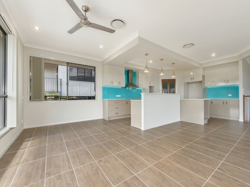 32 Panorama Drive, Reedy Creek QLD 4227