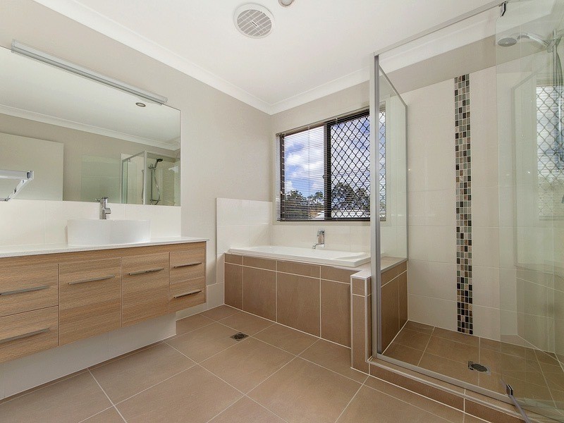 32 Panorama Drive, Reedy Creek QLD 4227