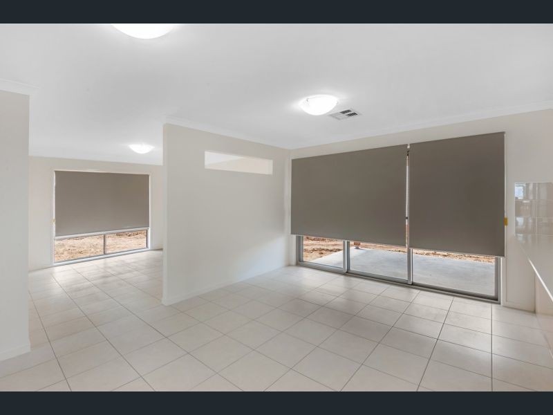 22 Capri Street, Springfield Lakes QLD 4300