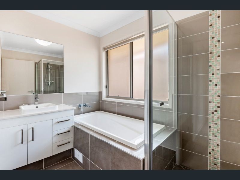 22 Capri Street, Springfield Lakes QLD 4300