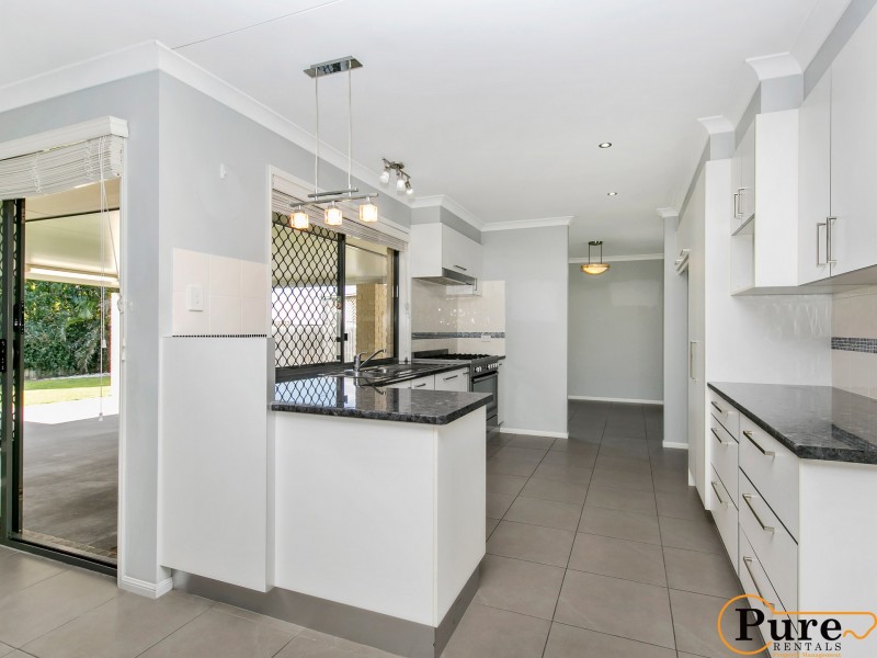 52 Bailey Road, Birkdale QLD 4159