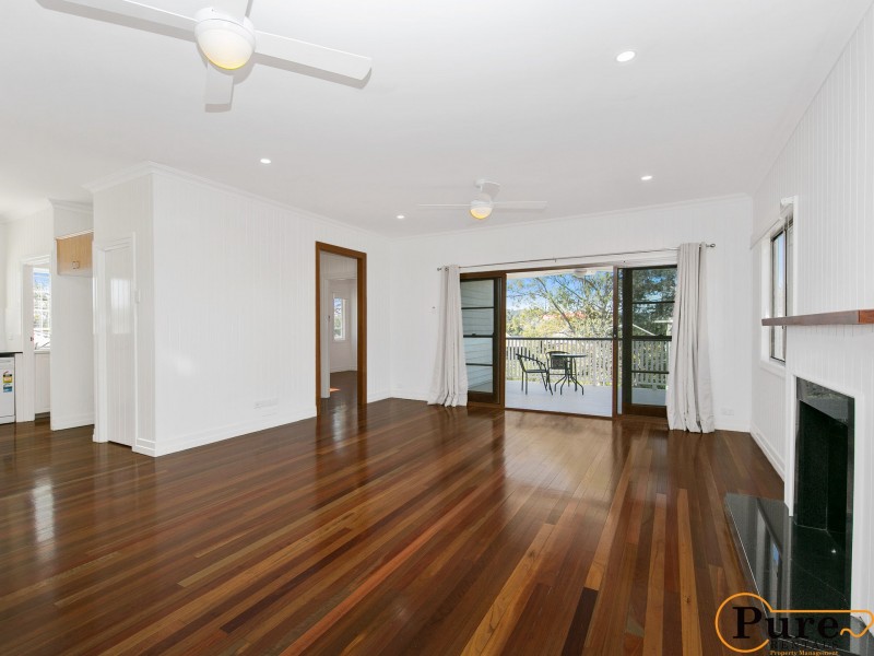 192 Butterfield Street (Upstairs), Herston QLD 4006