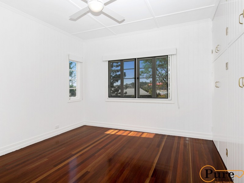 192 Butterfield Street (Upstairs), Herston QLD 4006