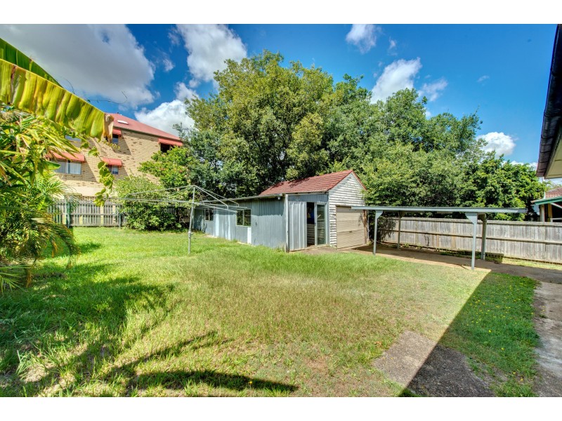 65 Chaucer Street, Moorooka QLD 4105