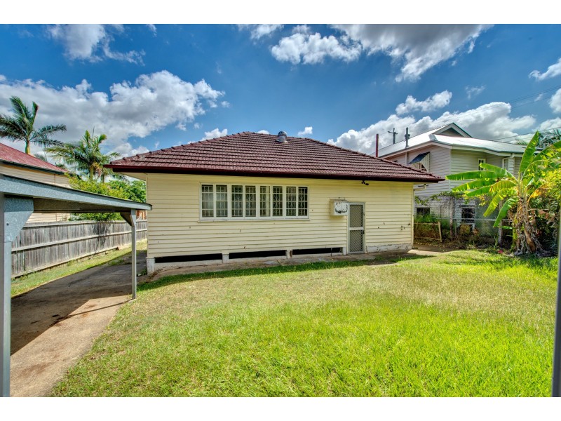 65 Chaucer Street, Moorooka QLD 4105