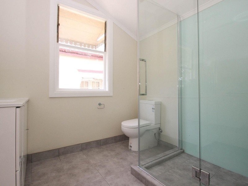 22 Lincoln Street, Wilston QLD 4051