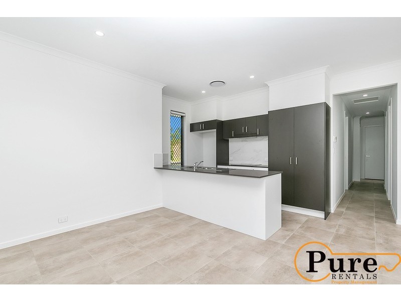 1/18 Foxtail Road, Ripley QLD 4306