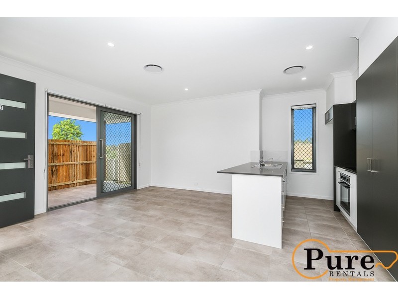 1/18 Foxtail Road, Ripley QLD 4306