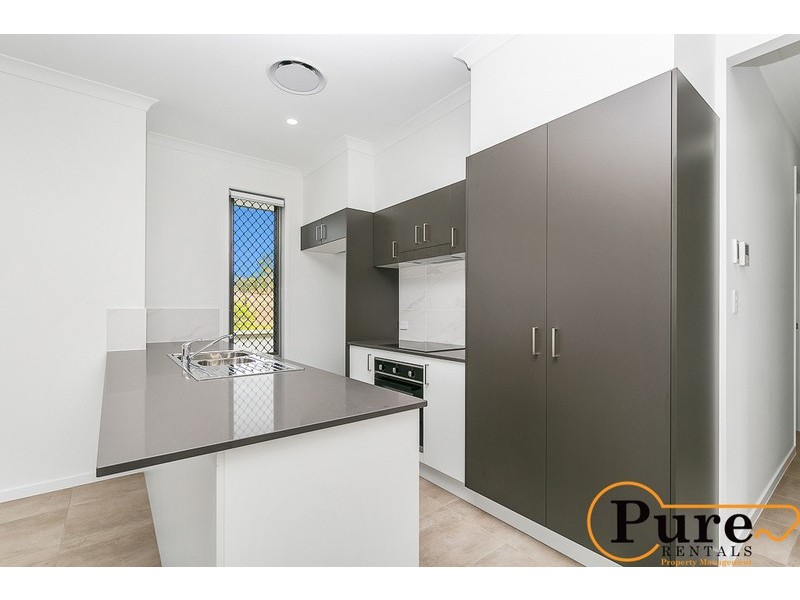 1/18 Foxtail Road, Ripley QLD 4306