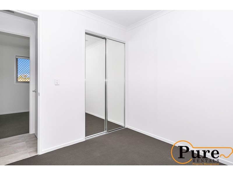 1/18 Foxtail Road, Ripley QLD 4306