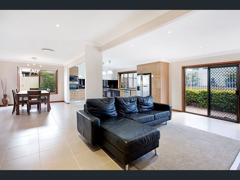 14 Rembrandt Street, Carina QLD 4152