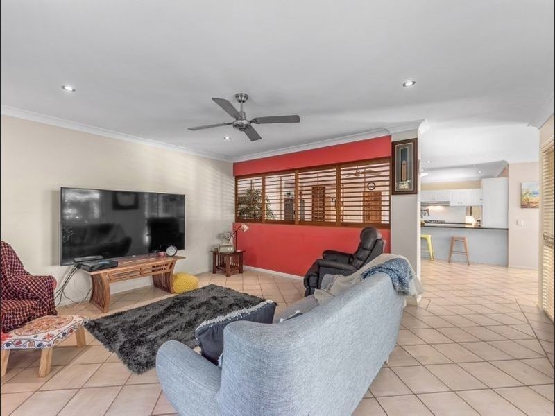 16 Grey Gum Close, Bridgeman Downs QLD 4035
