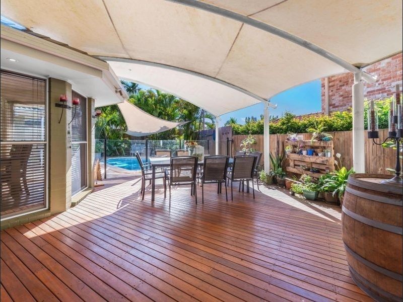 16 Grey Gum Close, Bridgeman Downs QLD 4035